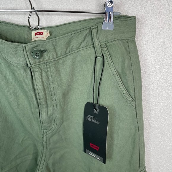 NEW Women's Levi's Loose Cargo Pant Sea Spray Size 29x26 366930007 - Picture 7 of 7